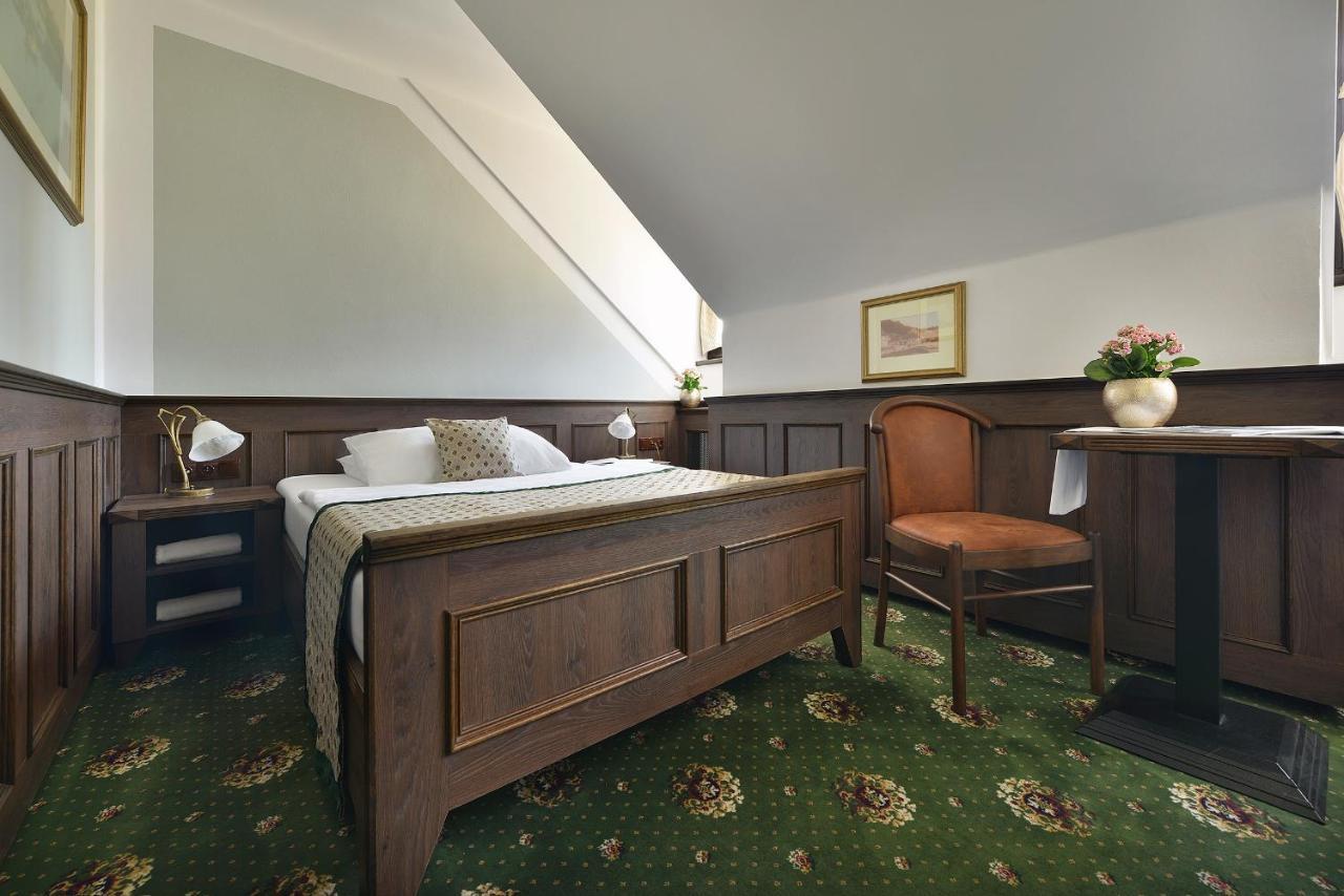 Hotel Podhrad Hluboká nad Vltavou Esterno foto