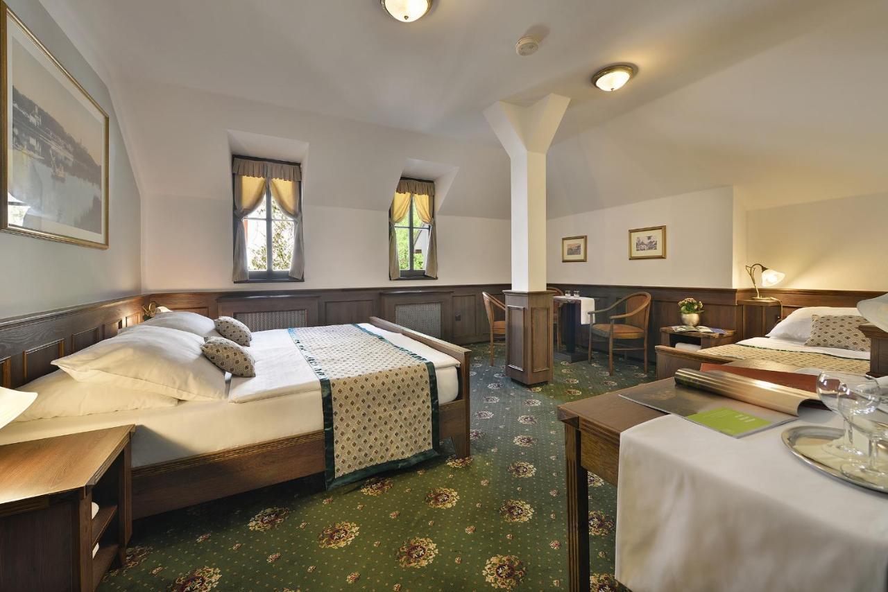 Hotel Podhrad Hluboká nad Vltavou Esterno foto
