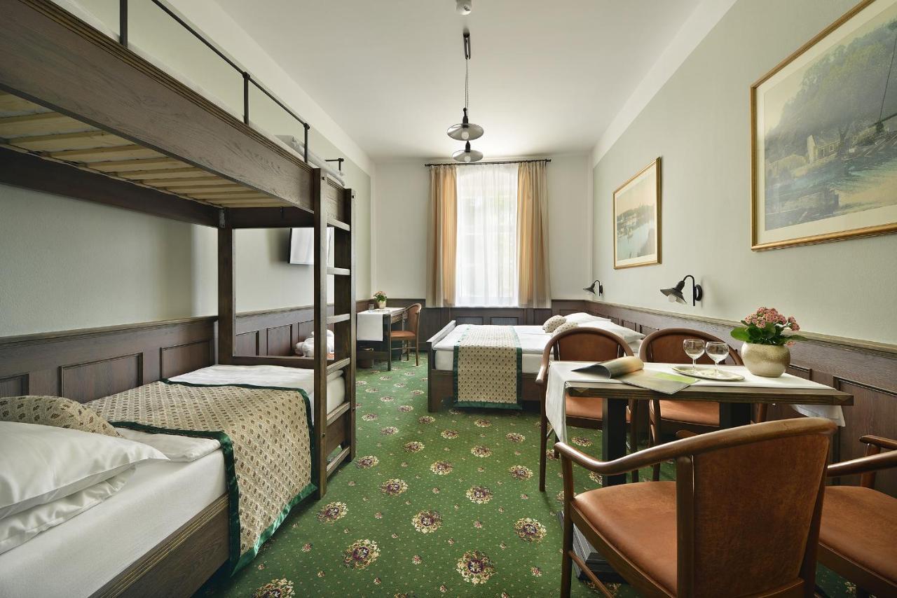 Hotel Podhrad Hluboká nad Vltavou Esterno foto