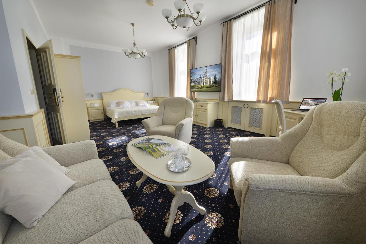 Hotel Podhrad Hluboká nad Vltavou Esterno foto