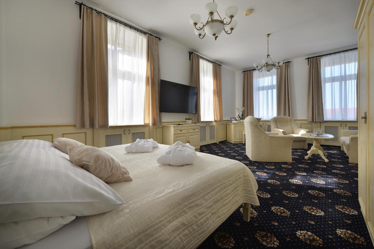 Hotel Podhrad Hluboká nad Vltavou Esterno foto