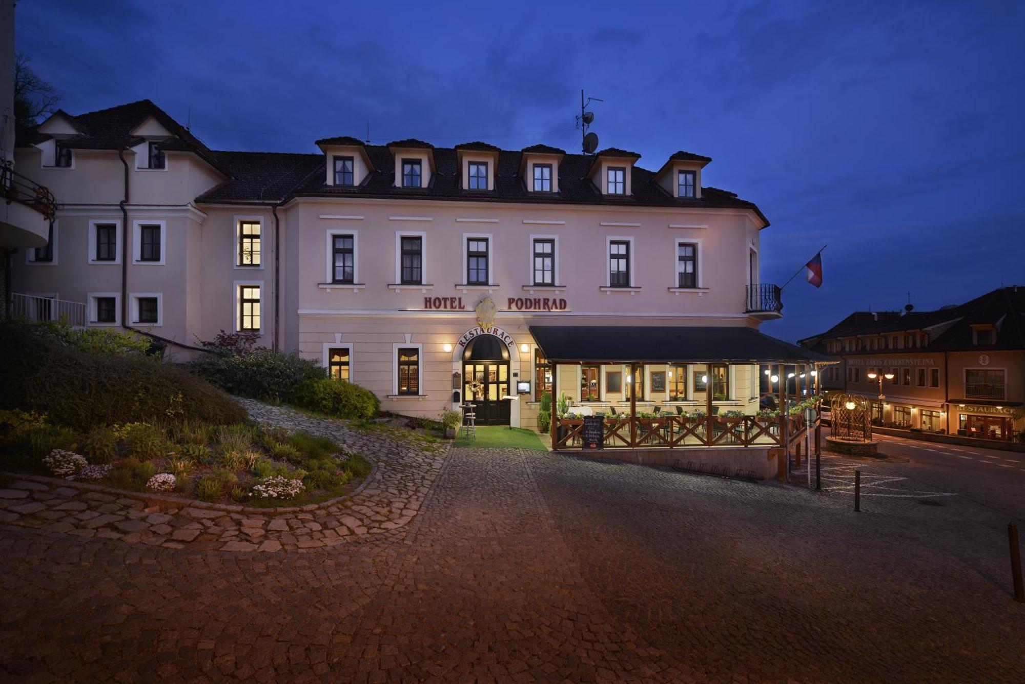 Hotel Podhrad Hluboká nad Vltavou Esterno foto