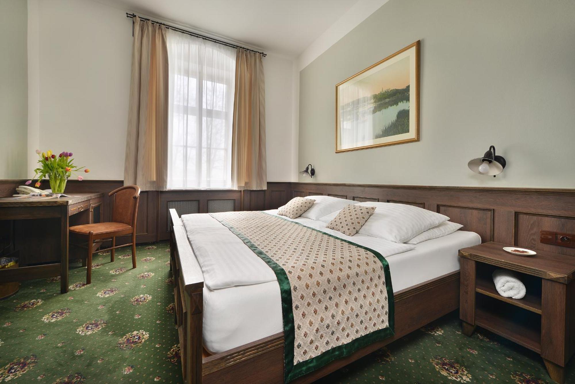 Hotel Podhrad Hluboká nad Vltavou Esterno foto