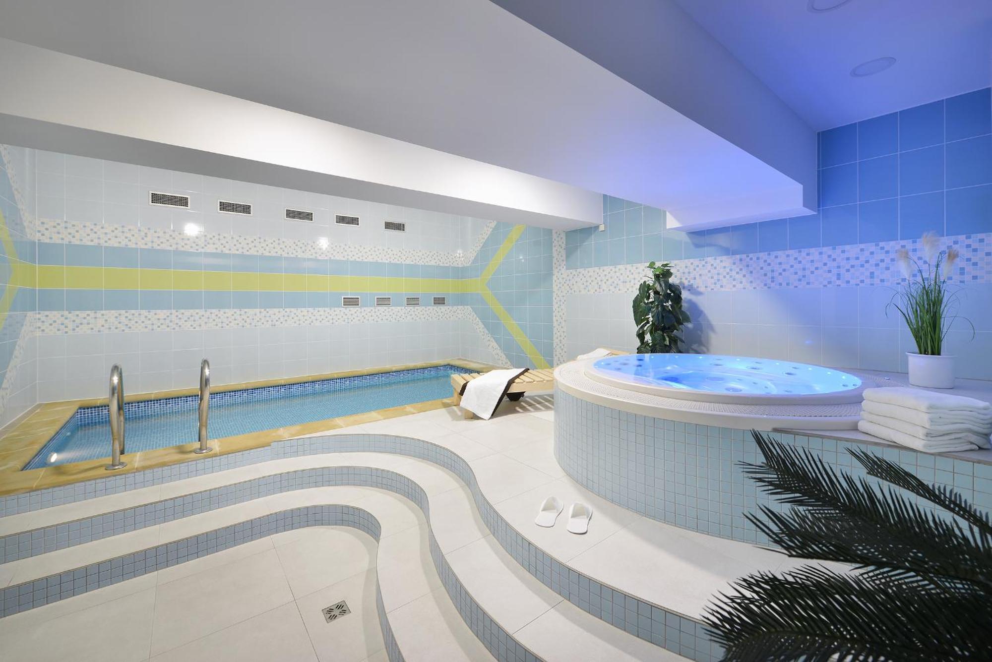 Hotel Podhrad Hluboká nad Vltavou Esterno foto