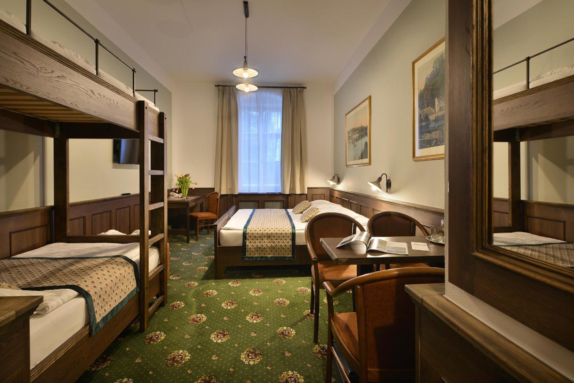 Hotel Podhrad Hluboká nad Vltavou Esterno foto