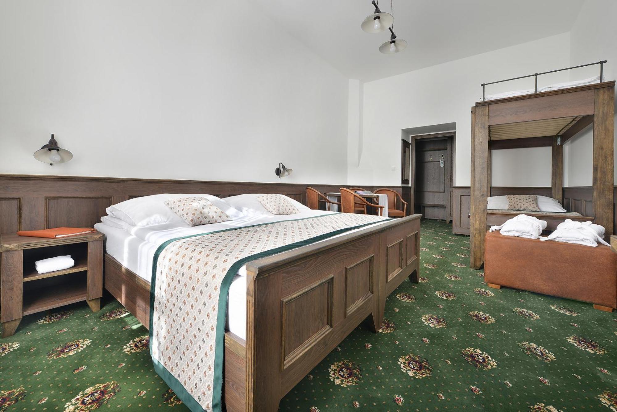 Hotel Podhrad Hluboká nad Vltavou Esterno foto
