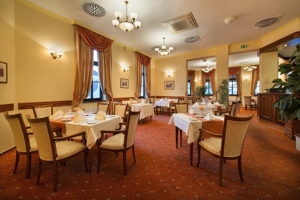 Hotel Podhrad Hluboká nad Vltavou Esterno foto