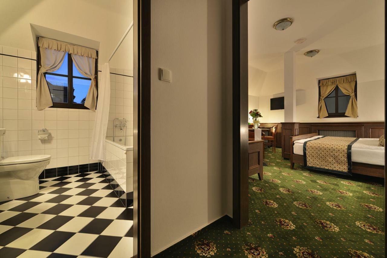 Hotel Podhrad Hluboká nad Vltavou Esterno foto