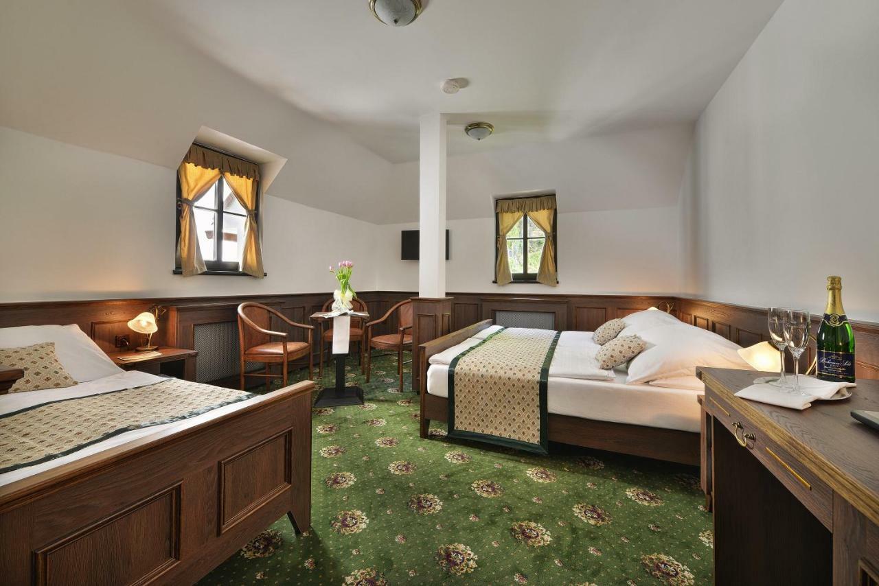 Hotel Podhrad Hluboká nad Vltavou Esterno foto
